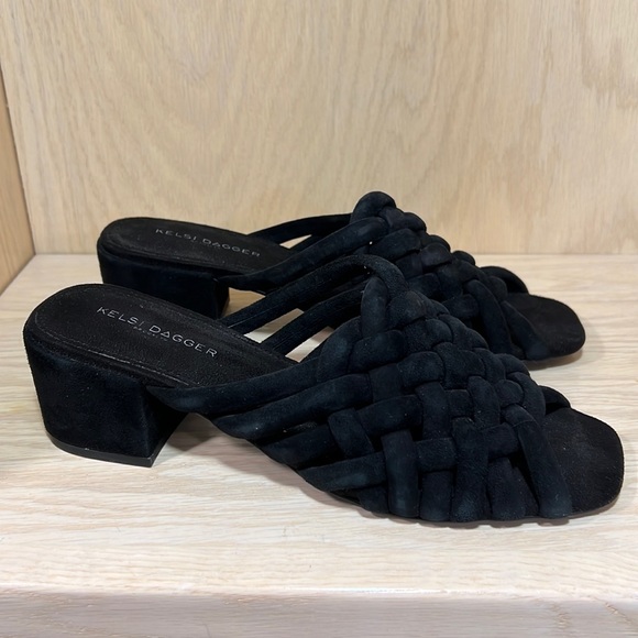 Black suede sandals with low heel - Picture 1 of 5